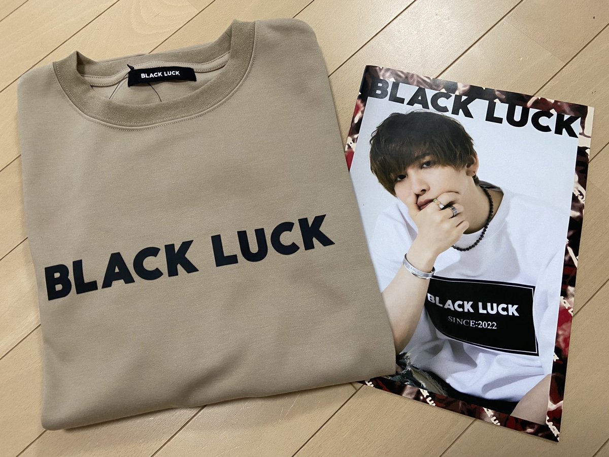 koukikasim812's tweet photo. ついに届いたんだけどもかっこよすぎてﾀﾋにそうです､､､🤦🏻‍♀️💜💜
.
#BLACKLUCK
#タケヤキ翔
#ラトゥラトゥ https://t.co/tM33i0g5VL