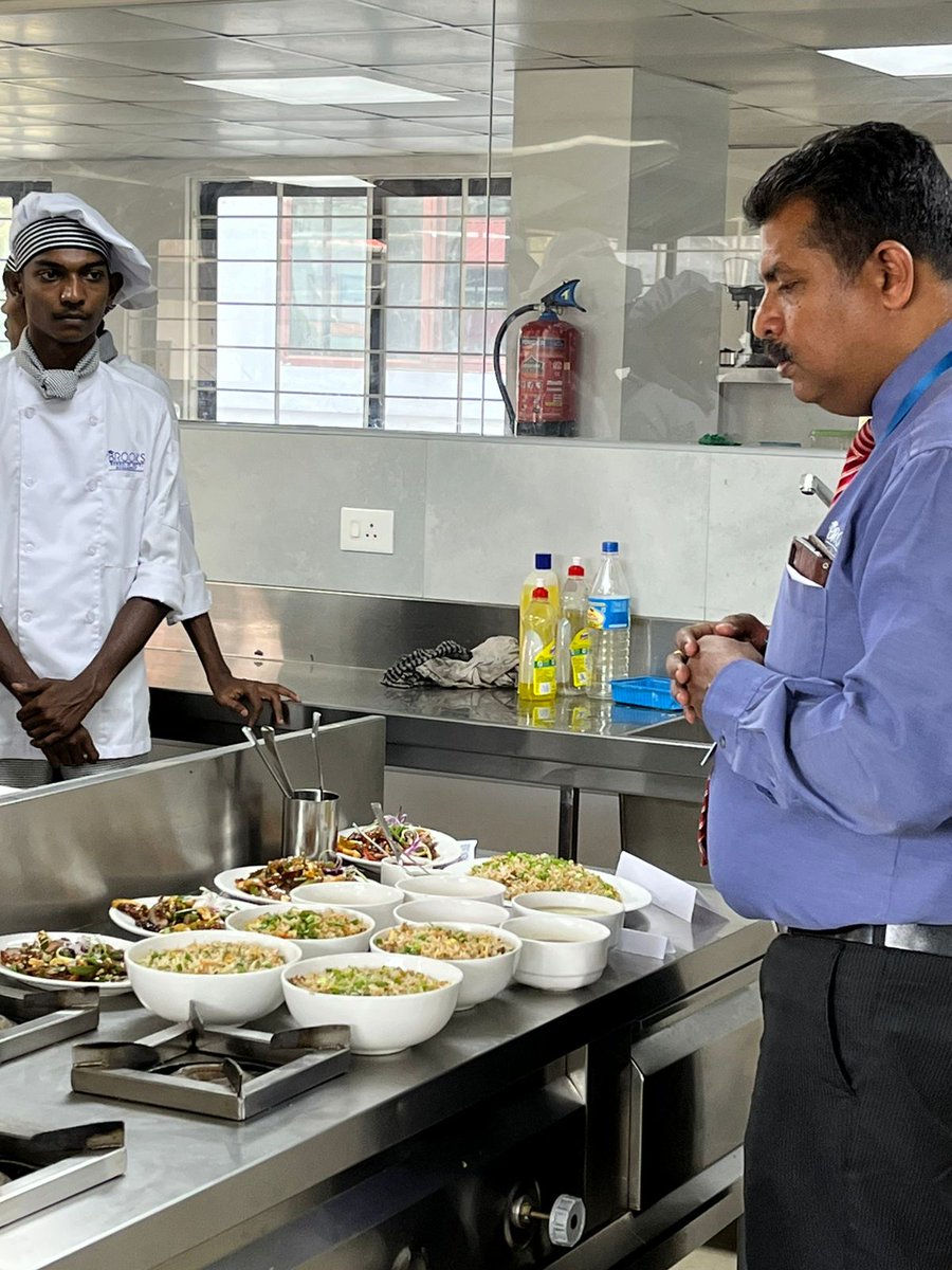 brookseducation's tweet image. 🍲🥢 Relishing Practical! SPCB and SPHM Practical Session Delights with Exquisite Chinese Cuisine: Sweet Corn Chicken Soup, Dragon Chicken, and Chicken Fried Rice! 🍚🐔🐉 #CulinarySuccess #ChineseCuisine #SPCB #SPHM