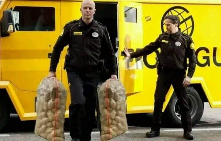 La papa llegando a la verduleria