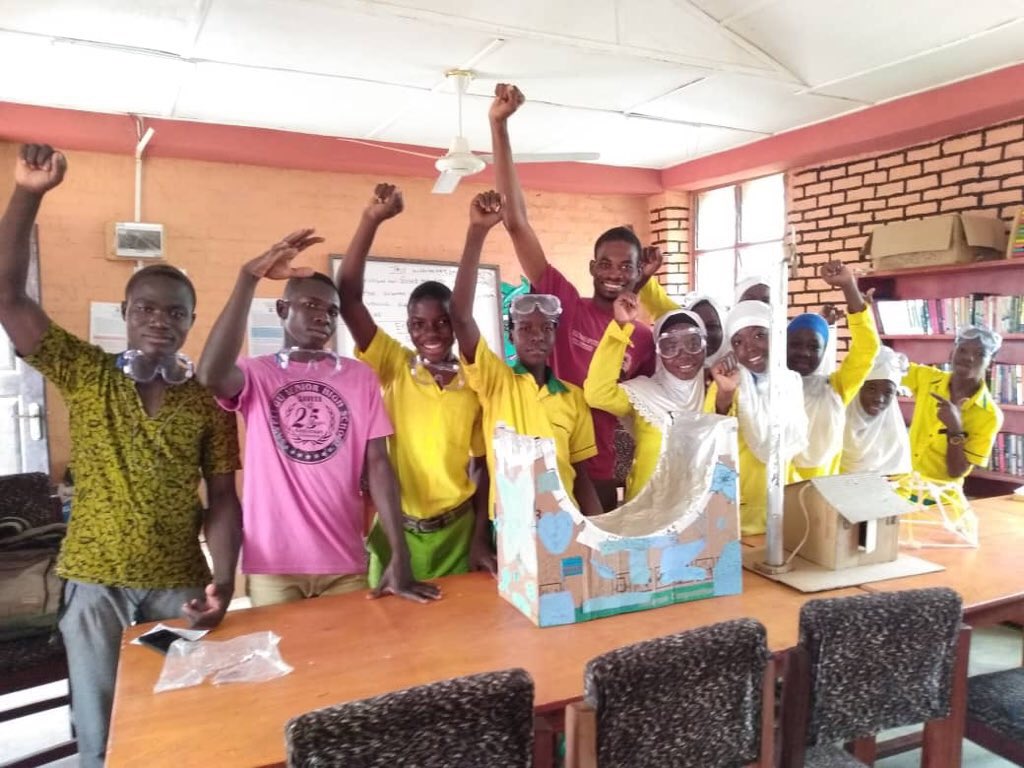 eduspots's tweet photo. So, what’s our digital learning context? 📲

EduSpots has been running a STEM programme since 2020.

Today we call them ‘EcoSTEM’ clubs, as we look to combine STEM &amp; environmental sustainability education with a focus on practical science discovery &amp; teamwork. 🧬 🌳 🔭 (1/4) https://t.co/nsYzkzinTO