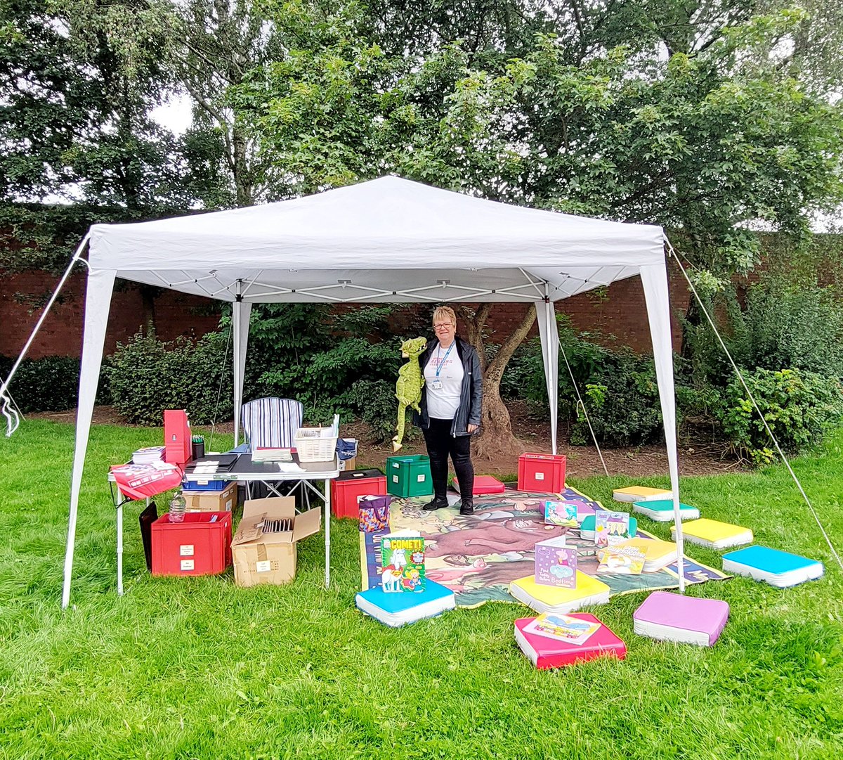 SoTLibraries's tweet photo. We're all set up at Yeaman St Park in Stoke today - come along for:
Library memberships, Summer Reading Challenge, Stories, Books, activities and MORE!
#TalesInThePark #StokeReads #SummerInStoke https://t.co/6XOJYertrq