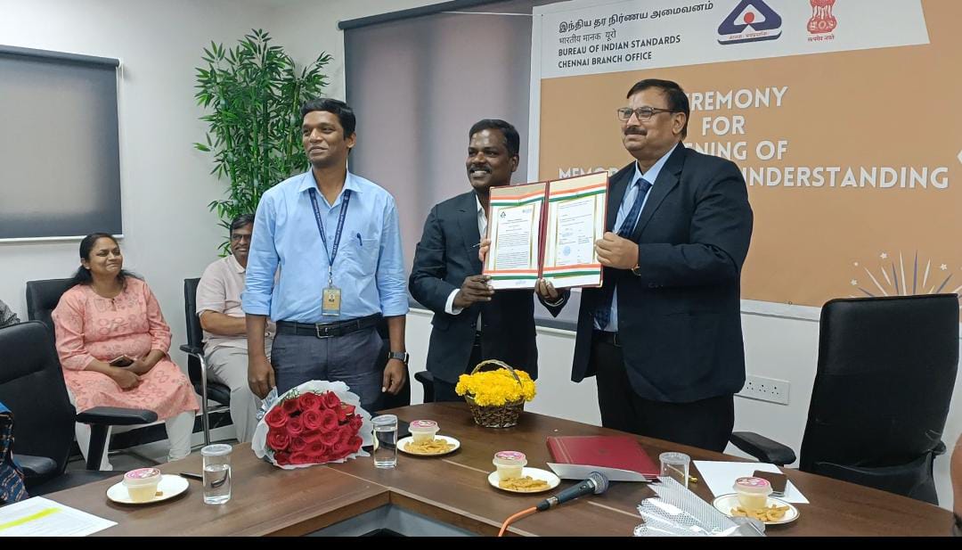 SoC_SRMIST's tweet photo. SRMIST had signed MOU with Bureau of Indian Standards (BIS) to develop collaborative activities in the areas of Standardization and Conformity Assessment based on equality &amp; reciprocity and the ceremony was held on 04.08.2023 at Bureau of Indian Standards, CIT Campus. https://t.co/5d4ttQ97U0