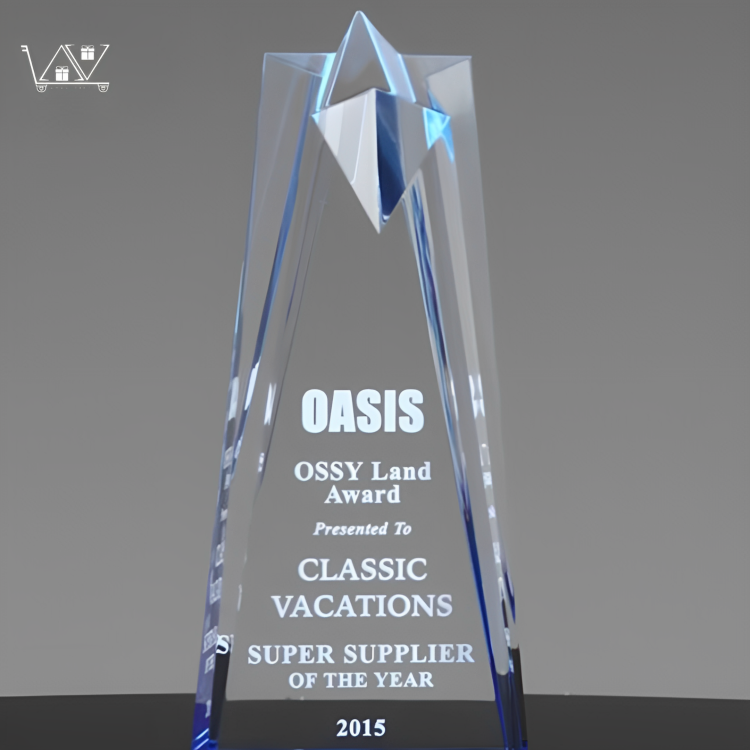 Our ultra thick #BlueStarAcrylic Tower showcases a bright blue highlight at its base and comes available in three sizes.

#crystal #customized #award #crystals #crystalshop