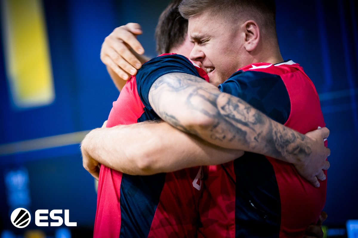 AstralisCS's tweet photo. More than a game. https://t.co/vt4S0VQflv