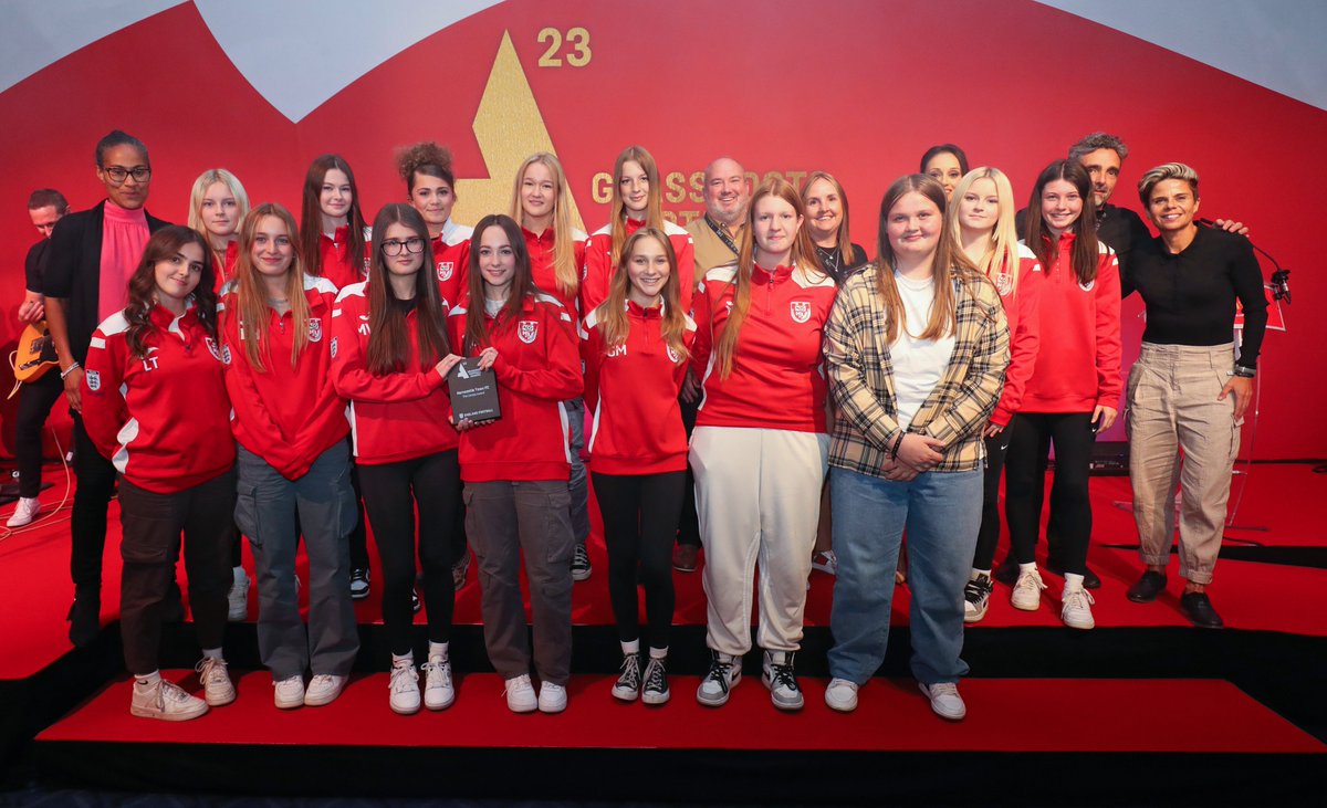 LincolnshireFA's tweet photo. 🏆 Lincolnshire has TWO award winners at the 2023 @EnglandFootball National Grassroots Awards! 🏆

@HannahMarriage and @Horncastle_FC U15 Girls were recognised at the FA Community Shield Final at Wembley Stadium on Sunday 👏

Read more 👇

https://t.co/TvIpcx5mUr https://t.co/LhWEuEHlsz