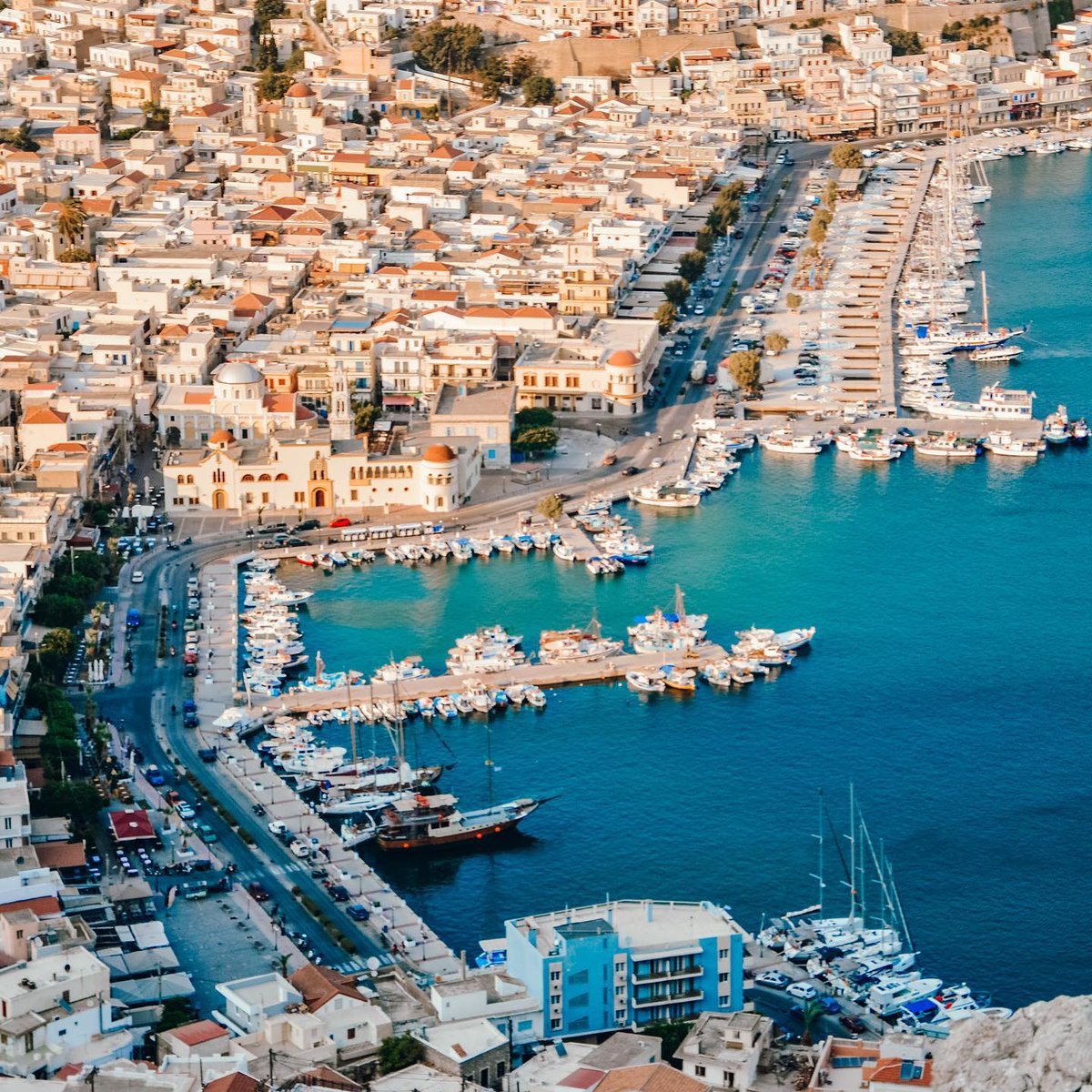 The #port of #Pothia from above... incredible view of #Kalymnos.

kalymnos-isl.gr/en

📷: Natalia (instagram.com/agapi_grecjaws…)

#visitkalymnos #visitkalymnosisland #Kalymnos #kalymnosisland #travelkalymnos #kalymnosgreece #Dodecanese #visitgreece #greekislands #Greece