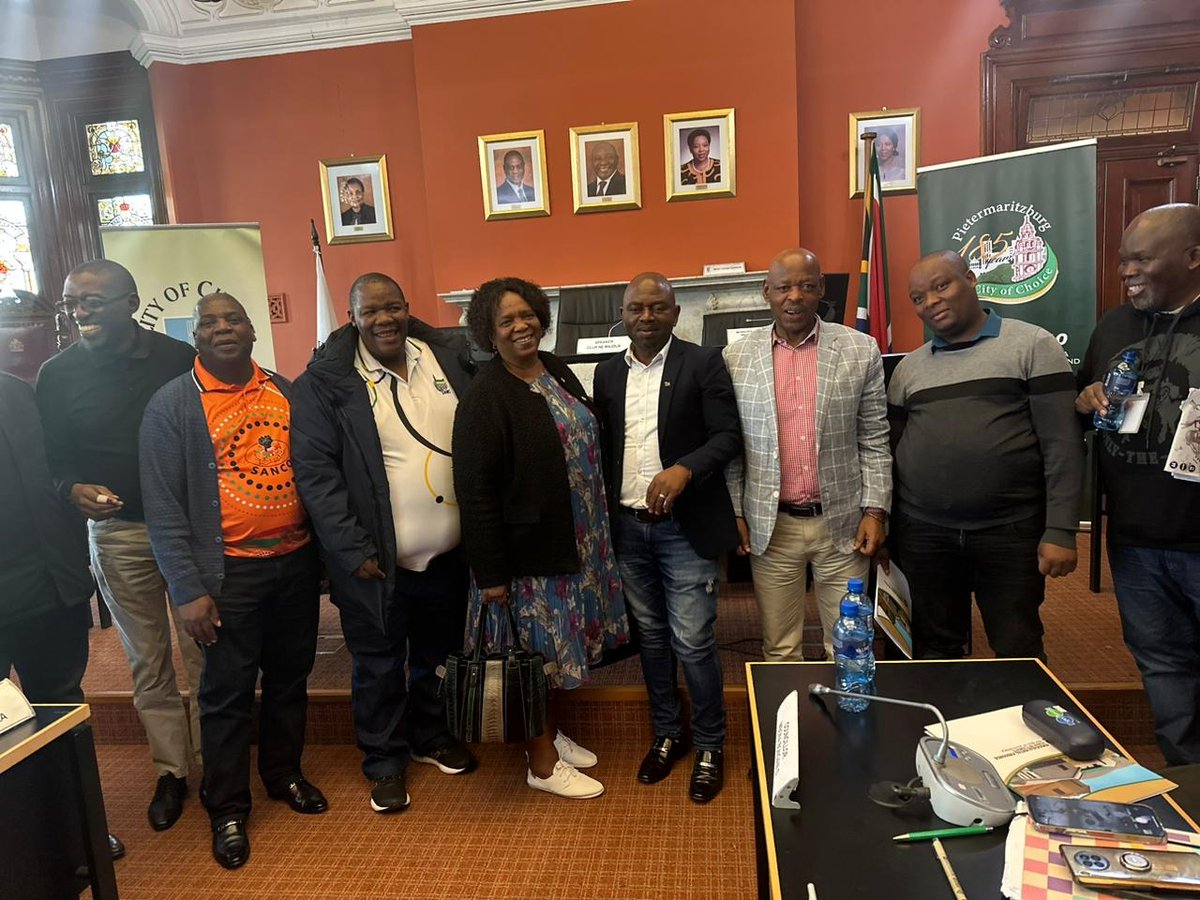 KZNDoHS's tweet photo. In his on-ongoing extensive stakeholder management, KwaZulu-Natal MEC for Human Settlements and Public Works Sipho "KK" Nkosi this past Sunday 30 July 2023 held a meeting with the leadership of the shack-dweller movement Abahlali baseMjondolo and the leadership of Msunduzi. https://t.co/BrvXCAcX6c