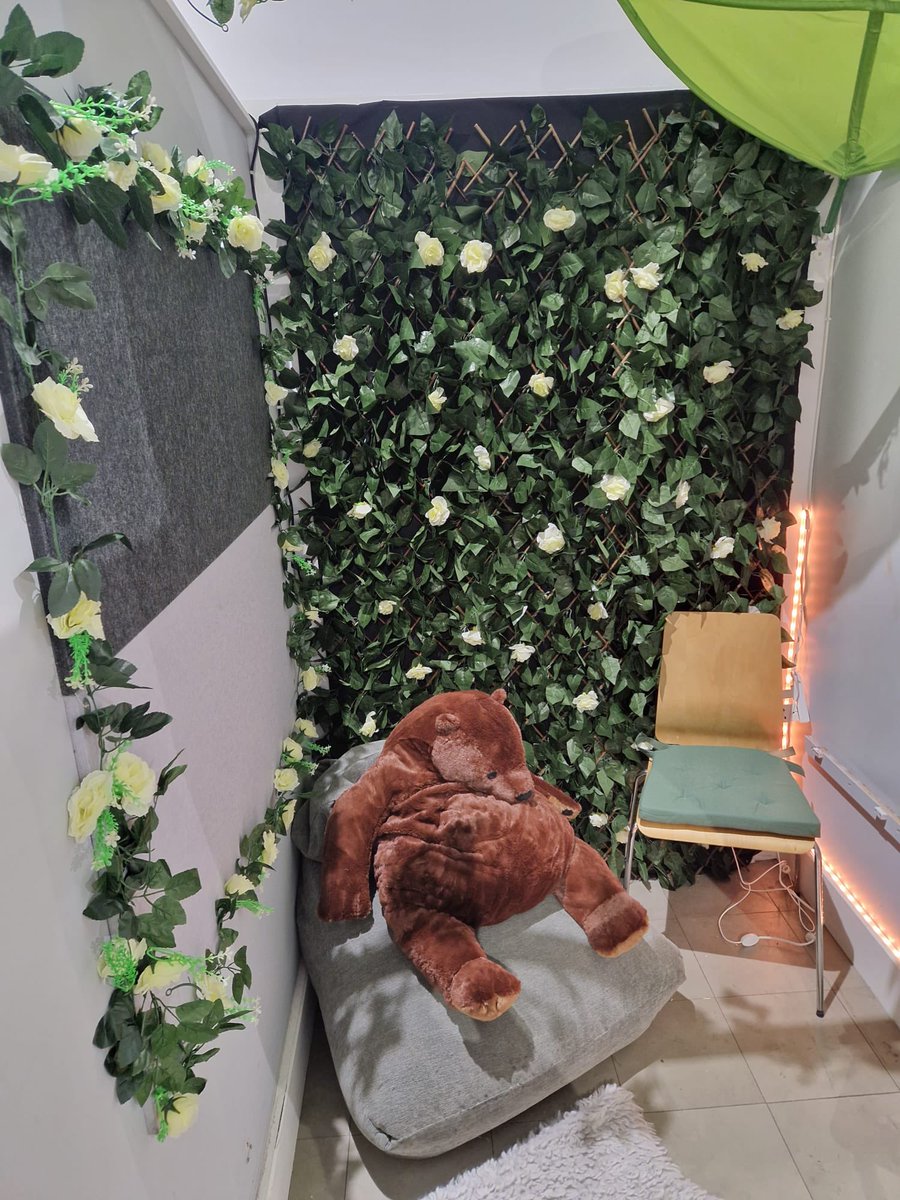 ProBecomings's tweet photo. Want to book a private group visit for the #exhibition on #trauma #recovery? No worries give me a shout! Worried about being #triggered? It’s Ok we know it can happen. There will always be someone to support. We also made this little space full of grounding things for you too ☺️ https://t.co/ZnGiHPZ9OM