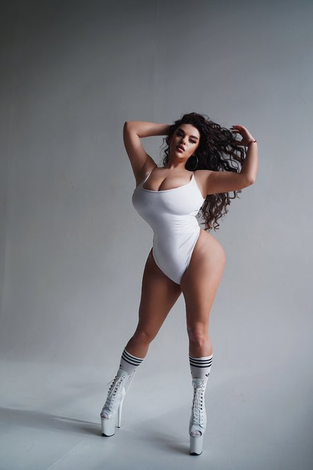Do u want to see my dance routine? https://t.co/tfwrPga1YQ