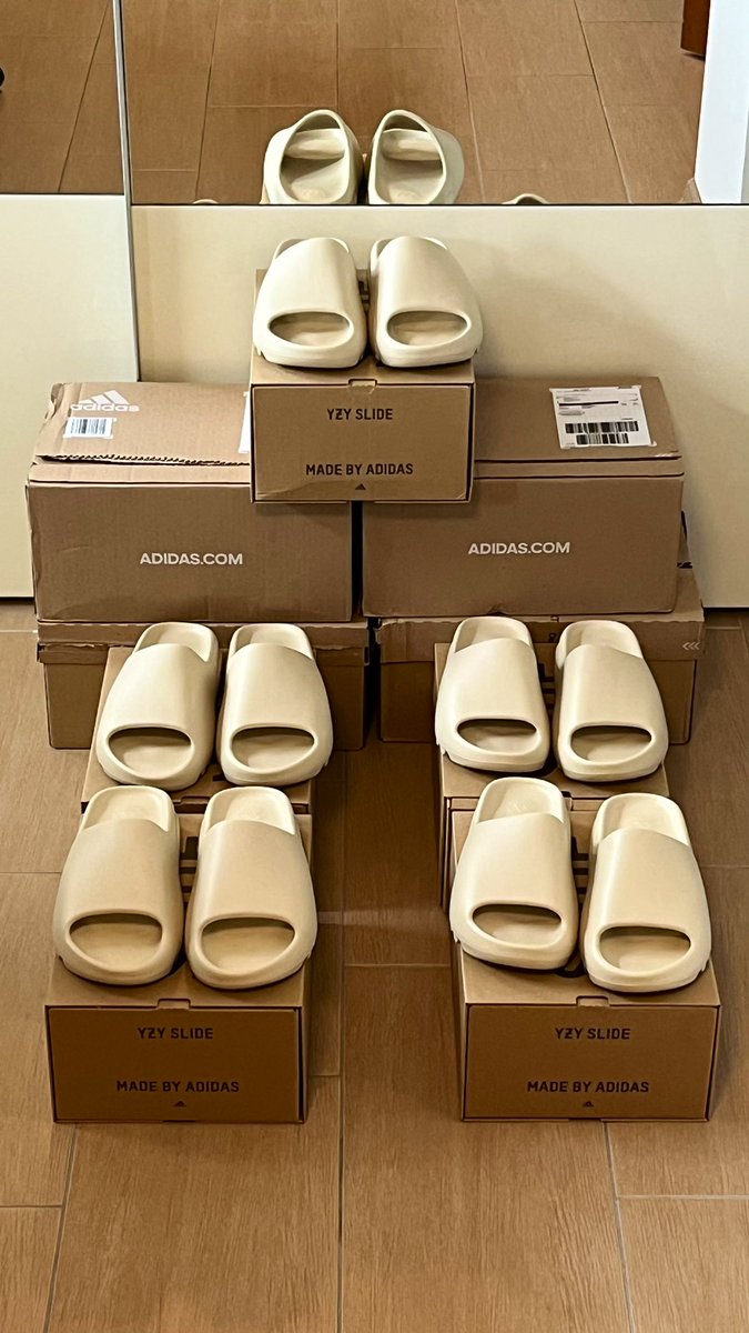 First Yeezy Day 👟
More incoming..
<a href="/Venom_Cooks/">VenomCooks</a> 
<a href="/Grailparadies/">Grail Paradies</a>