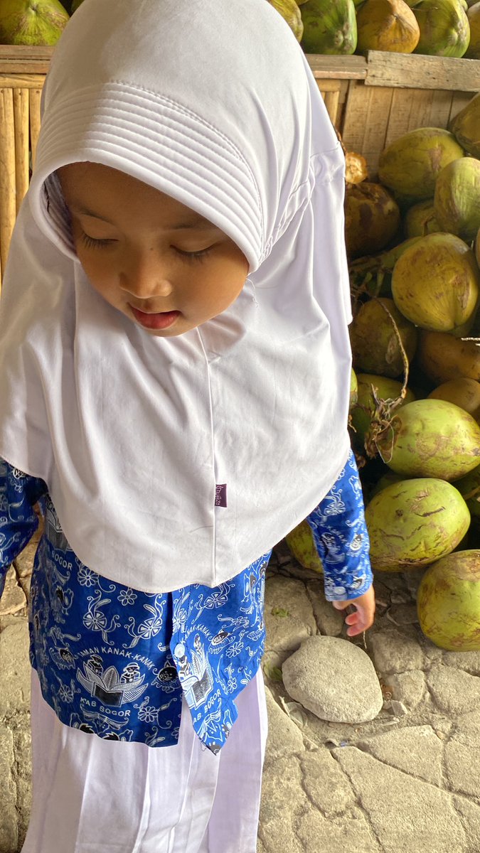 evhavaevha's tweet photo. Semoga kelak menjadi anak yang sholeh, 5 tahun full 24 jam bersama, memikirkan keluarga dg prioritas utama mengorbankan hampir seluruhnya ego, karier, hobby dll. Kelak kamu dilindungi allah, dikasih sayang allah, punya saudara2 yang penyayang❤️ https://t.co/imyD25F9wJ