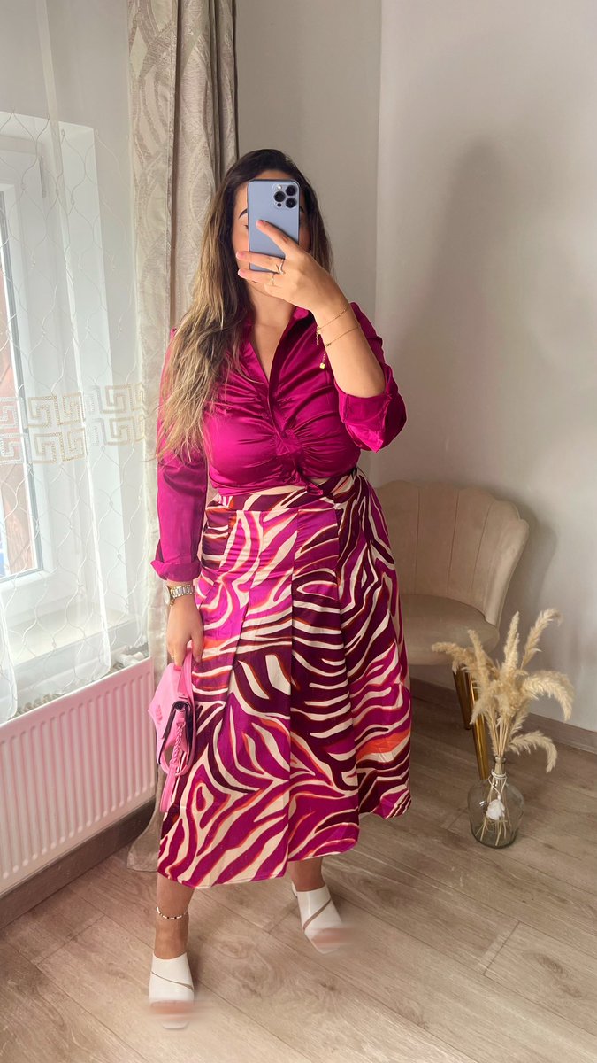 Monreflet_'s tweet image. Y’a -20% sur les derniers stocks les filles en ce moment ! Rajoutez juste le code «MONREFLET20»