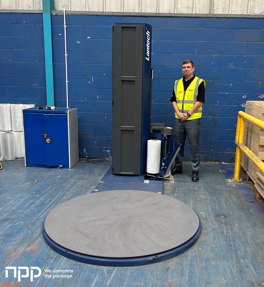 _NPPltd's tweet photo. Yesterday the team installed a Lantech Q300 with pallet grip to a customer in the north of England.

NPP is a Lantech sales partner in the UK for machinery, parts &amp; service. Find out more about the range at: https://t.co/sr6Cy4a9iX

#lantech #palletwrapping #stretchwapper https://t.co/HiHld1JiSJ