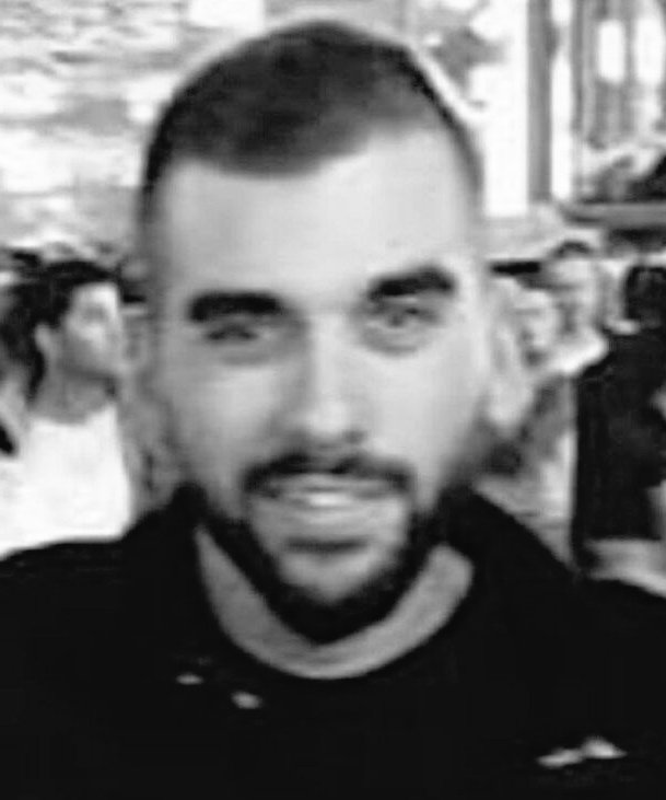 gastone85's tweet photo. Τον δολοφόνο &amp; ναζί δεν τον χαρακτηρίζει μια φανέλα.

Ούτε η σημαία ενός κράτους.

Τον χαρακτηρίζει ΤΟ ΜΙΣΟΣ.

Δεν ντρέπομαι που είμαι οπαδός.

ΝΤΡΕΠΟΜΑΙ που είμαι πολίτης ενός κράτους που αδιαφορεί για δολοφονίες &amp; επιβραβεύει αυτουργούς (φυσικούς &amp; ηθικούς).

#aekfc 🕊️💔
#paofc https://t.co/jX4EcNYXBY