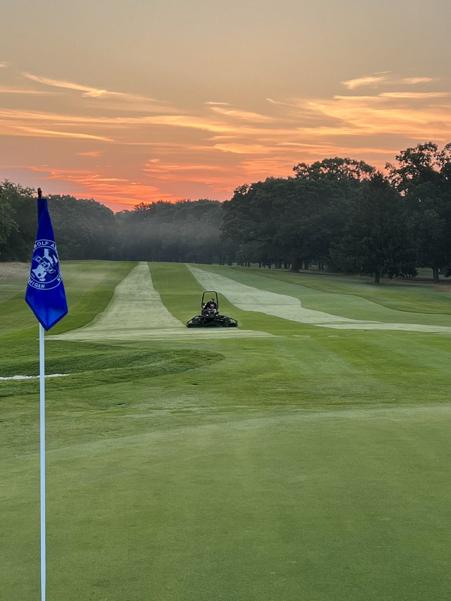 SLCCGrounds's tweet photo. Beautiful day in store for day 2 of the ⁦@officialGAM⁩ Michigan Women’s Am. https://t.co/oQoWzwBSSE