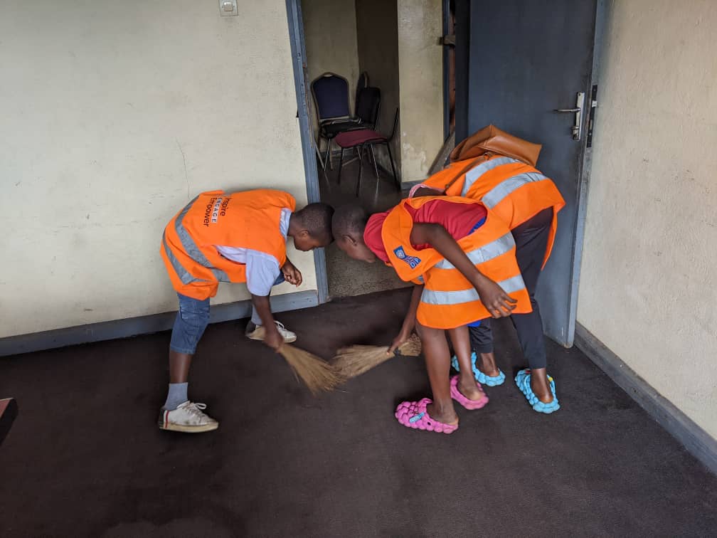 sodeiuk's tweet photo. ...this event transcends a mere clean-up – it's a symbolic gesture that echoes our commitment to transform our community and mindset of our youth.
 Every act reverberates far beyond the surface, as we collectively sow the seeds for a cleaner, greener, and prouder Limbe. https://t.co/MFDT566uib