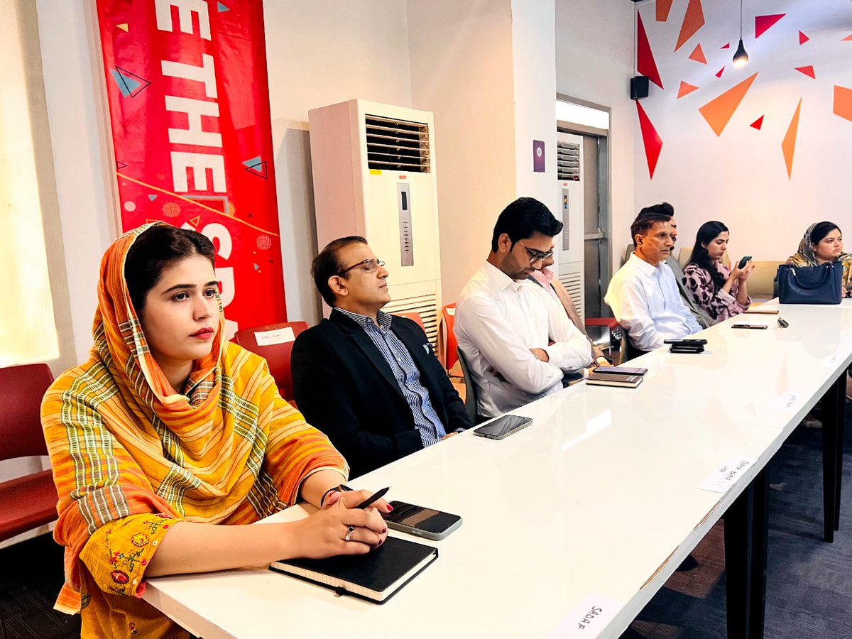 youthinconclave's tweet photo. 🌟Our sincere appreciation to Ms. Sadaf Arif, Project Specialist of @parwanekhanum for her remarkable talk at TechConnect: Peshawar, Her insights left an impression.🌟

#Appreciation #TechConnectPeshawar #PeshawarEvent #YIC #ParwaneKhanumWelfareOrganization https://t.co/CO6mRKFQMK