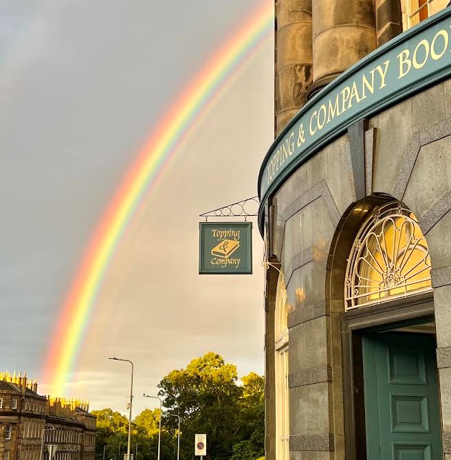 One of our booksellers took this gorgeous photo of the shop🌈

As we move into the summer months of the festival, the city is buzzing with life. Pop in for a cup of tea or coffee to take a break from the crowds, get yourself a book and relax.