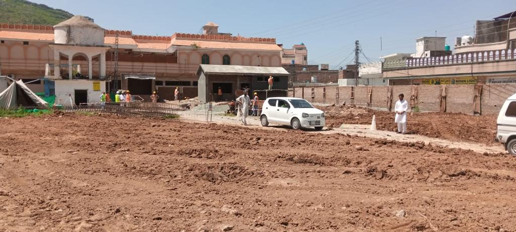 KPCIP1's tweet photo. Advocating #inclusivity #respect #equality for people of all genders, Dirctr Tchnicl Mian M. Shakeel and #watsan spcialst Alamgir Afridi condct an inspection of the construction progress on a gender-inclusive greenspace as part of the @KPCIP1 initiative in #swat. https://t.co/pZJqyU3Klx
