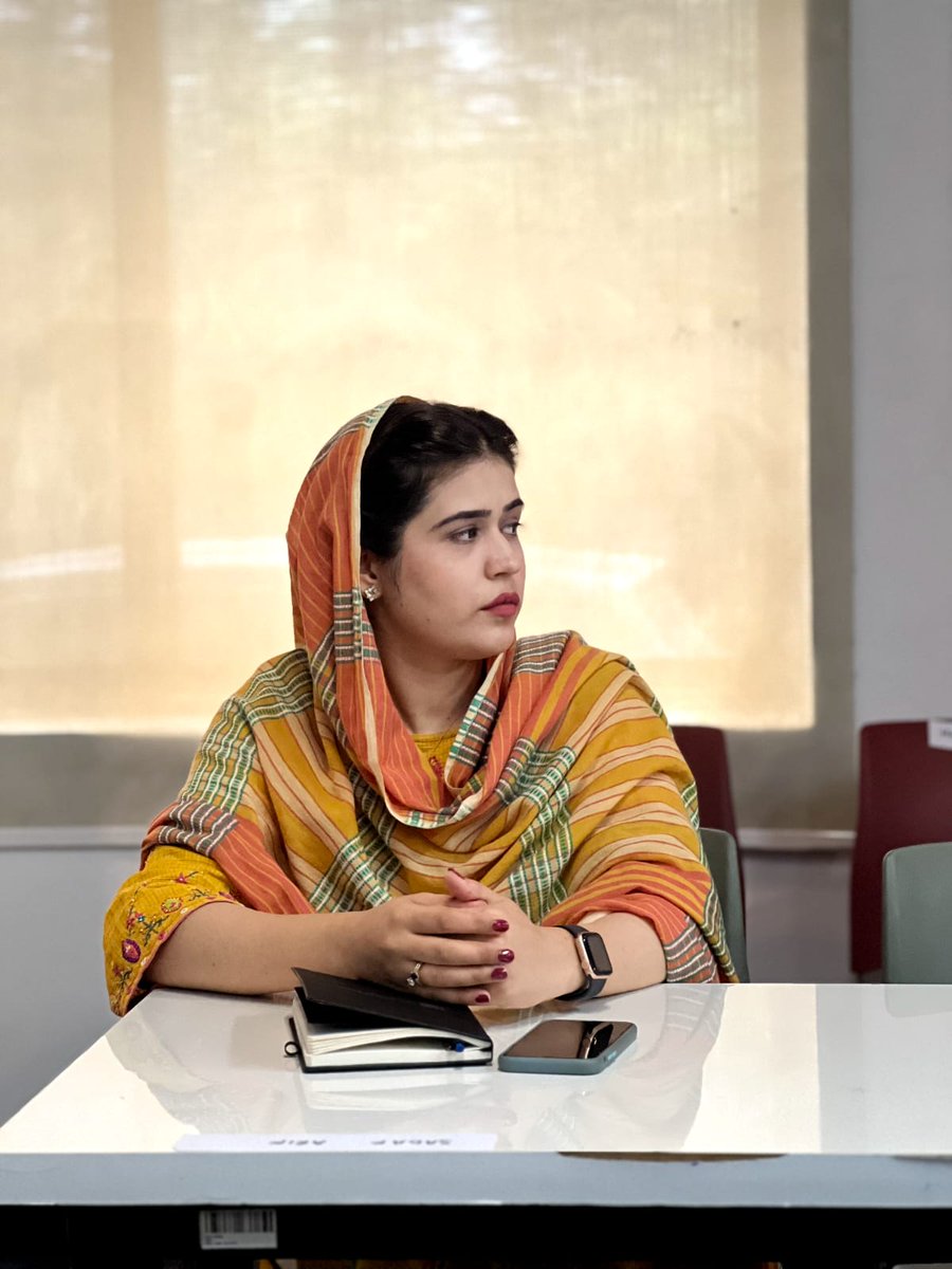 youthinconclave's tweet photo. 🌟Our sincere appreciation to Ms. Sadaf Arif, Project Specialist of @parwanekhanum for her remarkable talk at TechConnect: Peshawar, Her insights left an impression.🌟

#Appreciation #TechConnectPeshawar #PeshawarEvent #YIC #ParwaneKhanumWelfareOrganization https://t.co/CO6mRKFQMK