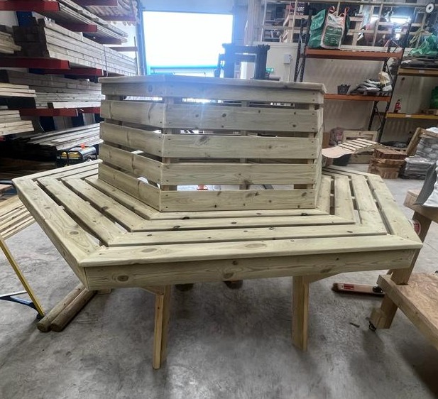 PrecisionTimber's tweet photo. π οΈ Sean's latest creation is finished and ready to install at @_Sandringham π
Can you guess what it is yet? π
#NewProduct #BespokeWork #ComingSoon #StayTuned https://t.co/pe4u0czYoz