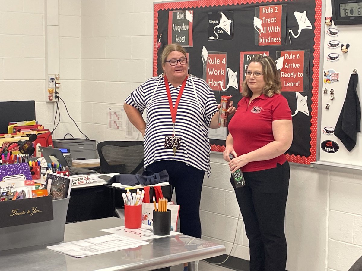 englishwithmrsb's tweet photo. New teacher campus day! #vcsmentoring #stingraysfirst https://t.co/pRS7oTNhkH