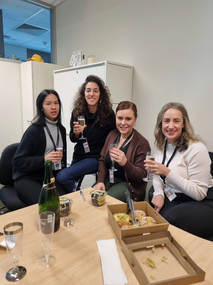 Celebrating @Mielke_Lisa lab's 1st paper today!! So humbling to recieve the official acceptance email on the 1yr anniversary since the passing of @ONJCRI's founding patron, Dame @olivianj, honoring her legacy on our quest to #conquercancer!🙏🏼🧡
Stay tuned!!!! 🤩🍾

 #1st1stauthor