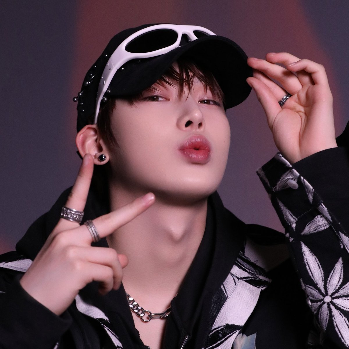 kimfox0624's tweet image. 20세기 소년 . . .