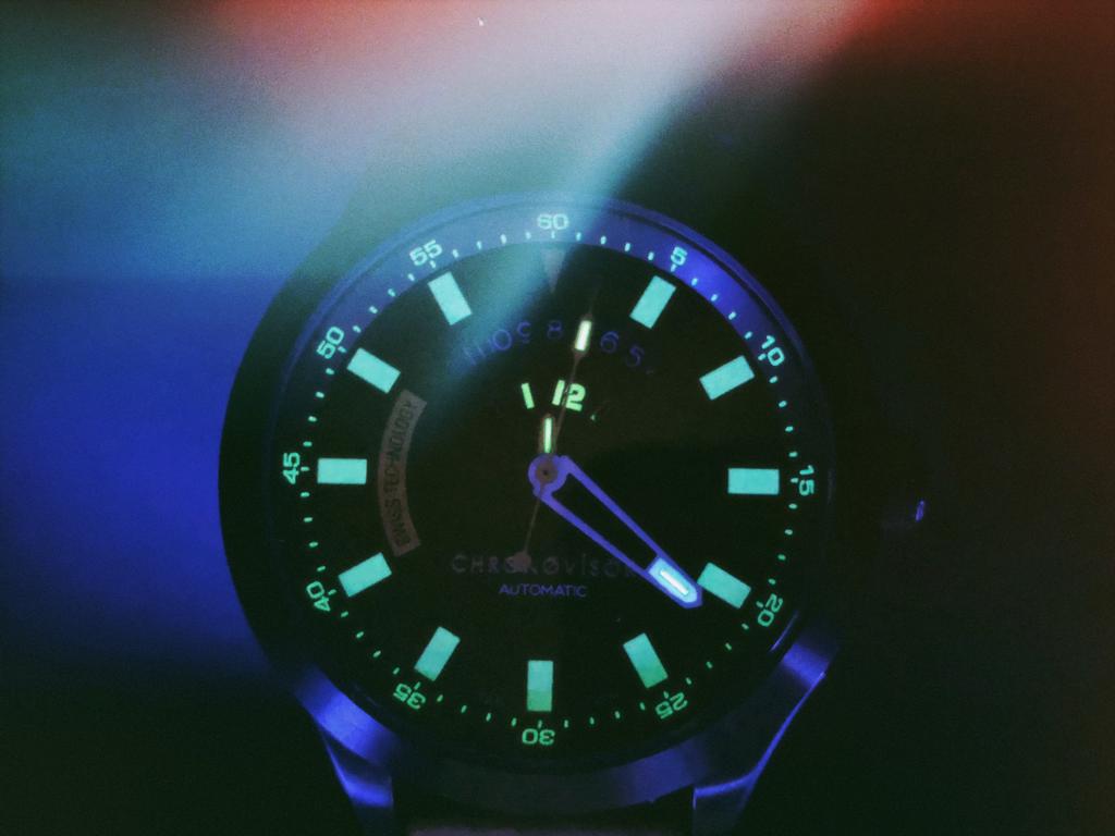All Chronovisor watches are engineered with self-powered gas tubes, providing the ultimate in nighttime reading ability.

Be in Time for the Future.

chronovisor.ch