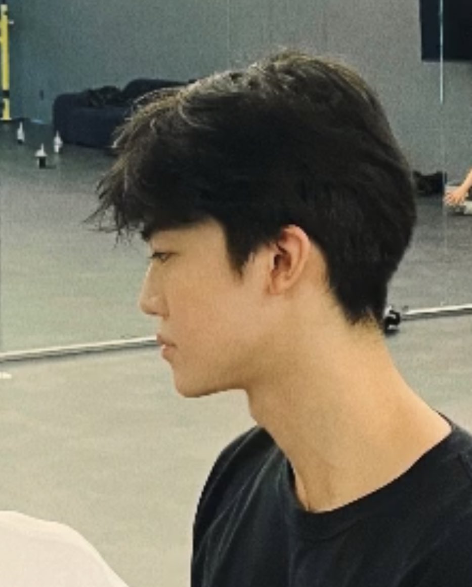 najaeispua's tweet photo. อหห กุชอบพี่แจมินชหไม่ไหวละลุคนี้ฮีหล่อมากจริงๆออลแบคทุกอย่างตัดผมทรงนี้ละหล่อสัดๆทำไมหล่ออย่างงี้คะ ㅠㅠ หล่อจิงๆแฟนหนุ่มท่านหนึ่งอีกละ https://t.co/RPrxBWH0SK