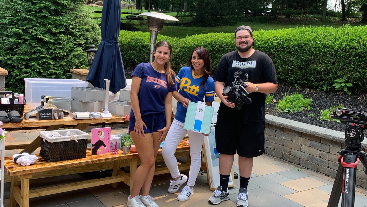 DaisyJadeTV's tweet image. 🎒Heading to #COLLEGE? We're giving you (and your parents!) some shopping tips to maximize your #dorm space! 

9am on @Pghtodaylive on @KDKA &amp;amp; 1 PM on @PittsburghsCW.

📸 Thanks to Nikki C. and her daughter Gabriella for the tips! 💡

#Collegestudents #Collegebound #DormHacks