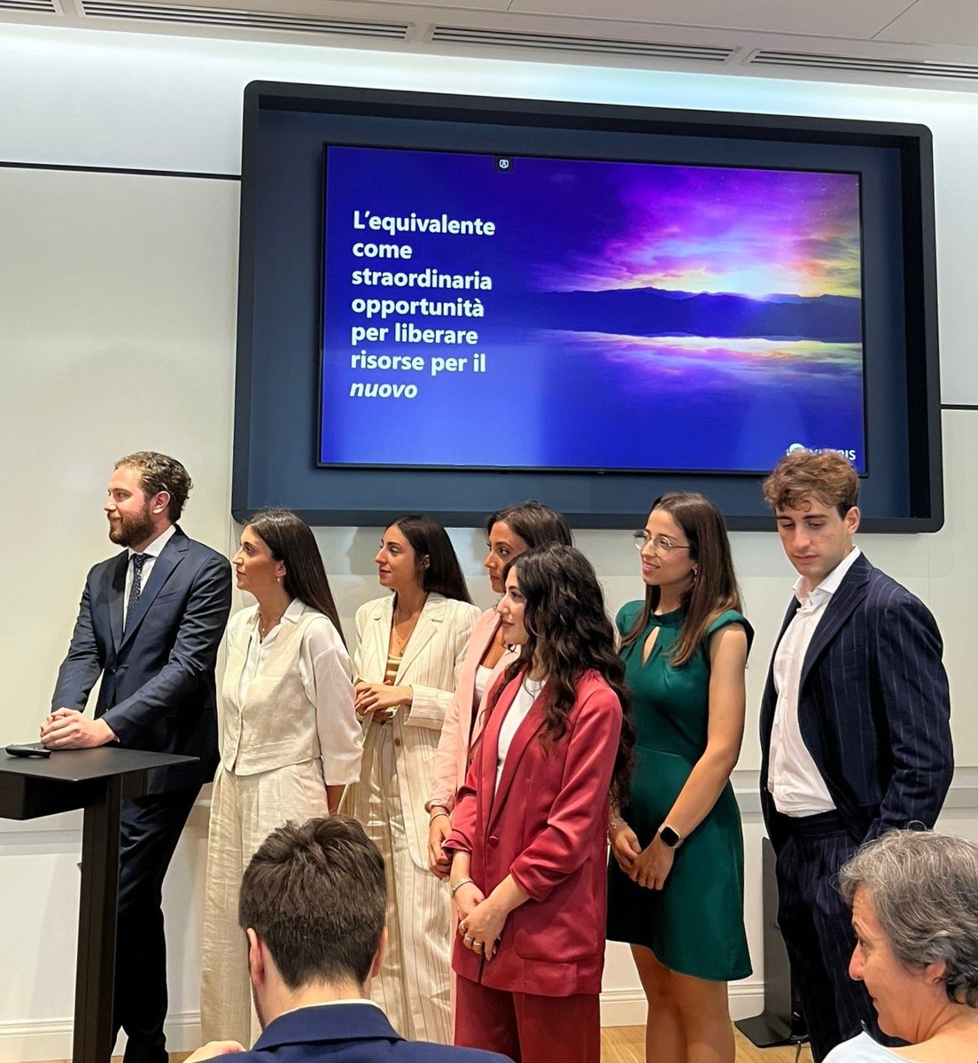 sdabocconi's tweet image. I #MiMS hanno presentato a #SDABocconiRoma i lavori delle Field Research e visitato l’ASL Roma 1 nel complesso storico dell’Arcispedale di Santo Spirito in Saxia approfondendo le progettualità distrettuali su cui l’azienda è coinvolta. Scopri il Master: bit.ly/46hStTq