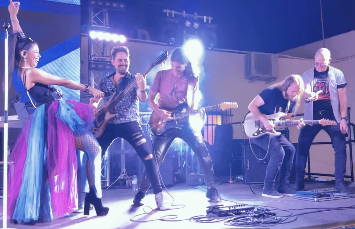 Sara__Ester's tweet photo. Los Santos de Maimona‼️
Gracias por acompañarnos el pasado domingo!!! Fue una pasada 🎶
Estamos muy agradecidos a Jose Luis Rodriguez Gordillo por la confianza depositada en nosotros.
#memoryband https://t.co/wBzWA7gD1y