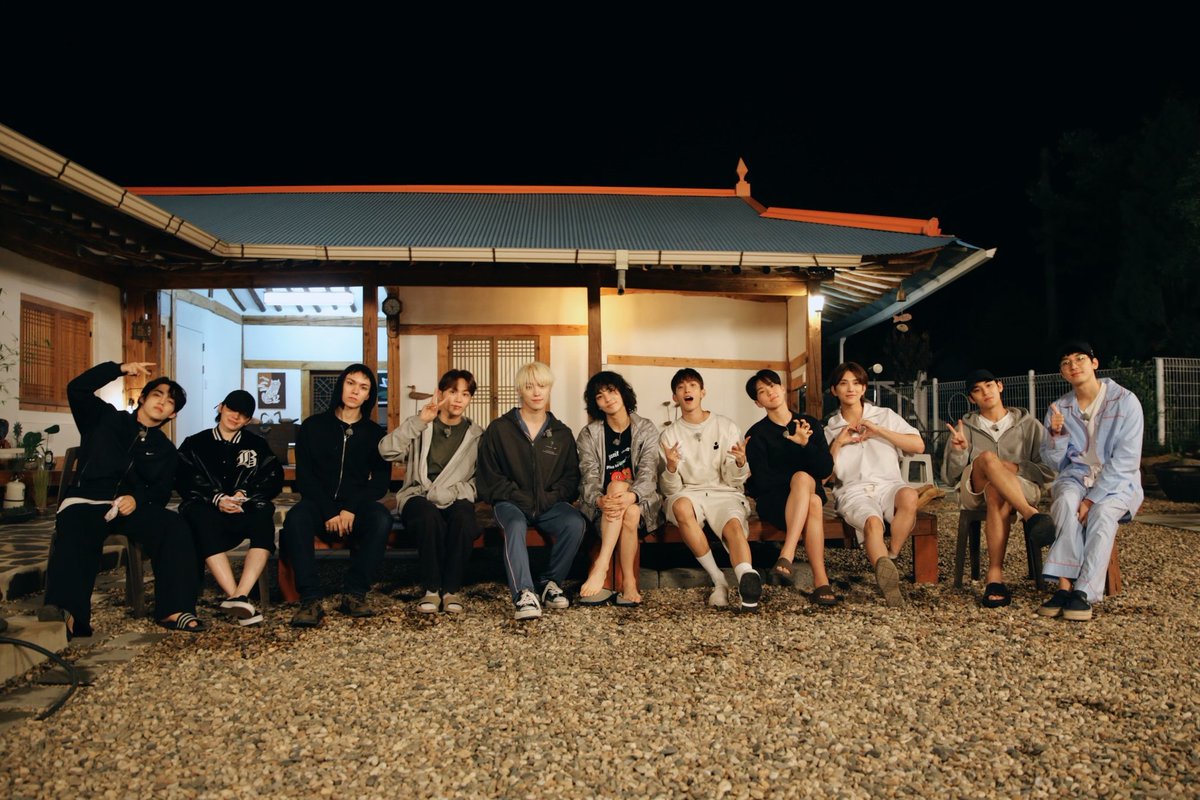 hoshwi2's tweet photo. ⠀⠀ 
Through the lens, We've frozen in time the exhilarating moments of GOING SEVENTEEN BOOmily Outing #3. The energy of the team, the laughter, and the camaraderie - all woven together in a single frame. 
⠀⠀⠀ https://t.co/BJMN9Ii2Dj