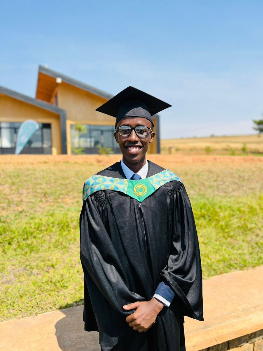 AlineSanny's tweet photo. Wow🥹💛! 

The 2nd most outstanding student among 75 at @RICA_Rwanda graduation! 

What to even say? You've always lived the meaning of your name "Brave"!! 

Proud is an understatement! Congratulations to my baby brother❤️👏🏽🙌🏽 https://t.co/iwf6S6AhJQ