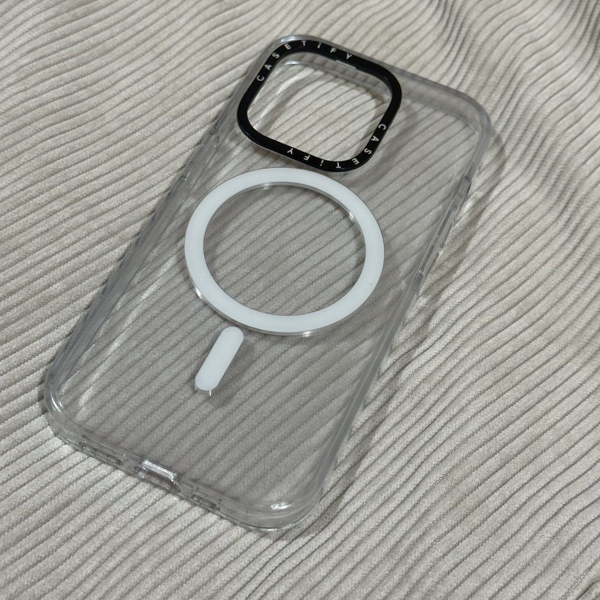 muse_stuff's tweet photo. ส่งต่อ Casetify clear case รุ่น 14 โปร (14pro) ส่งต่อ 700฿ ค่า ส่งฟรี งดต่อนะค่า มีกล่อง กทม.ส่งแมสได้ค่ะ สภาพการใช้งาน 90% ค้าบ #ส่งต่อcasetify #ส่งต่อไอโฟน #ส่งต่อเคส14โปร #14procase #casetifythailand #casetify14prothailand https://t.co/Z8wMzW15Zi