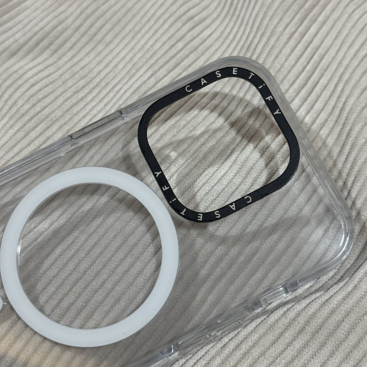 muse_stuff's tweet photo. ส่งต่อ Casetify clear case รุ่น 14 โปร (14pro) ส่งต่อ 700฿ ค่า ส่งฟรี งดต่อนะค่า มีกล่อง กทม.ส่งแมสได้ค่ะ สภาพการใช้งาน 90% ค้าบ #ส่งต่อcasetify #ส่งต่อไอโฟน #ส่งต่อเคส14โปร #14procase #casetifythailand #casetify14prothailand https://t.co/Z8wMzW15Zi