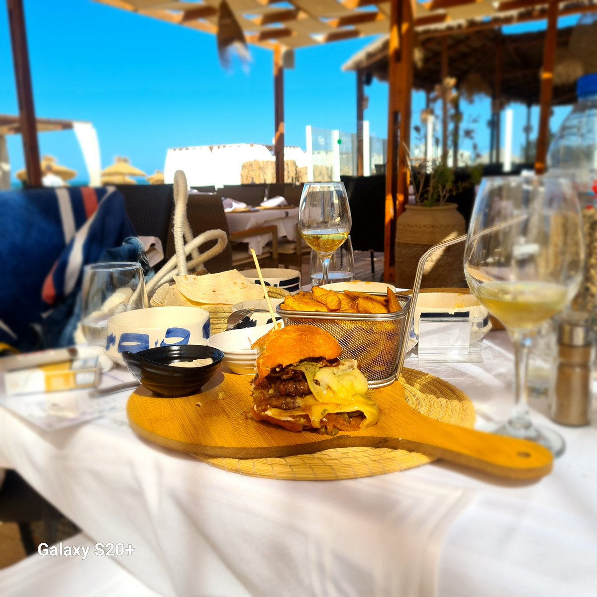 KhablachiYadh's tweet photo. #djerba 🍾🥂
#sindbeb #telemaque #sea #sun 🌞🌞🌞🌞🌞🌊🌊🌊🌊 https://t.co/oEvzU1bbEj