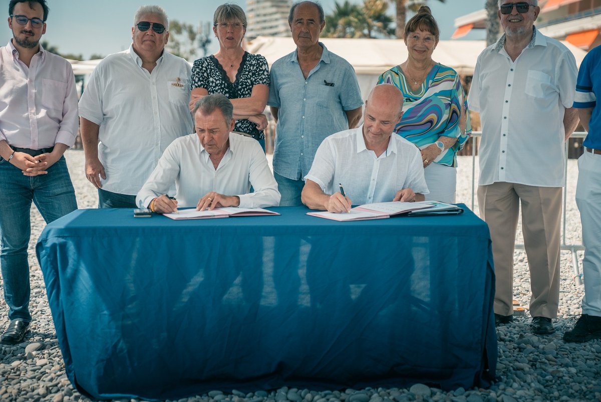ProtecDesOceans's tweet photo. Bravo à @VilleneuvLoubet et son maire @lionnelluca06 pour son engagement contre la pollution. Pour la #protectiondesoceans 👏👏👏
Bel article https://t.co/RPPBobtGTa https://t.co/jvB36abQiA