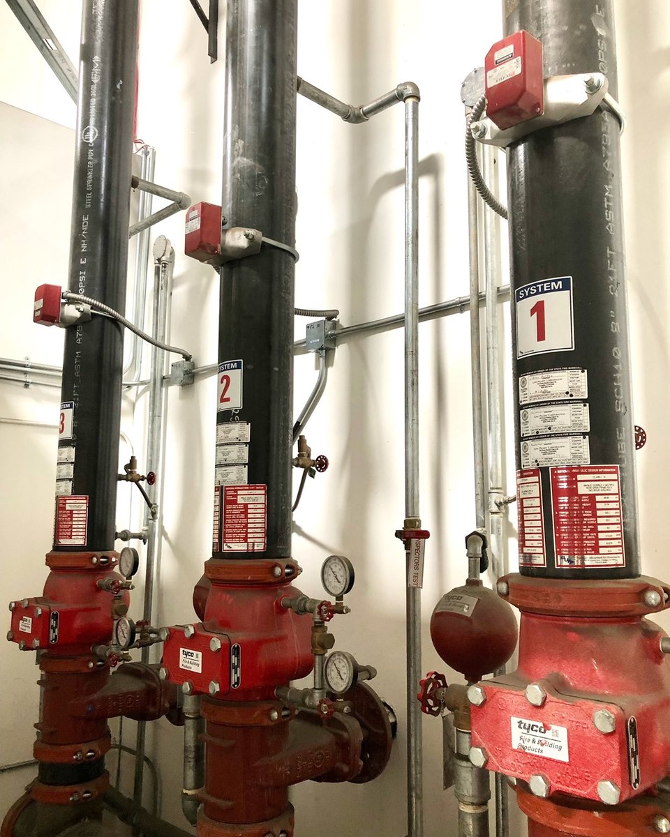 Harden_Fire's tweet photo. Depending on the size of the building and water supply, there may be multiple fire sprinkler risers to supply adequate coverage. Each fire sprinkler system needs to be individually tested during the annual and 5-year inspections. https://t.co/6CuXSBsjVT