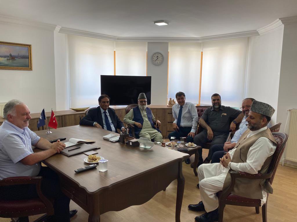ChLatifAkber1's tweet photo. Visit from the Azad Kashmir Delegation to the Voice Party and Chairman @ayhanbilgen.The latest developments in Kashmir, which India occupied with 900,000 soldiers,were discussed. Among the delegation  Speaker of  Azad Kashmir Assembly @LatifAkbarAJK and others.
@BBhuttoZardari https://t.co/s9m04BDDdO