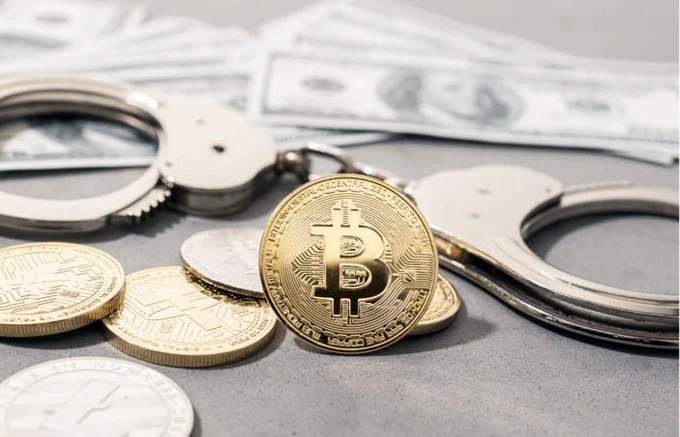 Modern_WG's tweet photo. Two U.S. senators have re-introduced the ‘‘Digital Asset Anti-Money Laundering Act of 2023’’

 If the bill is passed, all crypto participants will be required to report transactions of over US$10,000.

#Crypto #cryptocurrency #BTC #ETH https://t.co/im2uUPd8X7