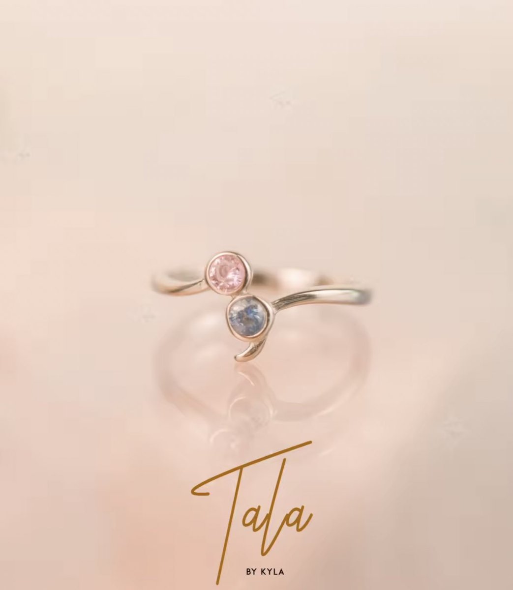 superstarhoshi's tweet photo. The Carat Semicolon ring has been restocked on Laz!!! 🩵🩷 Dami nag aabang nito suuuper tas Buy 1 Take 1 pa til 11:59 lang tonight (may free random TALA item for every purchase) ✨

Check out here: https://t.co/cShAMnSaHG https://t.co/xBm0RtKS3z