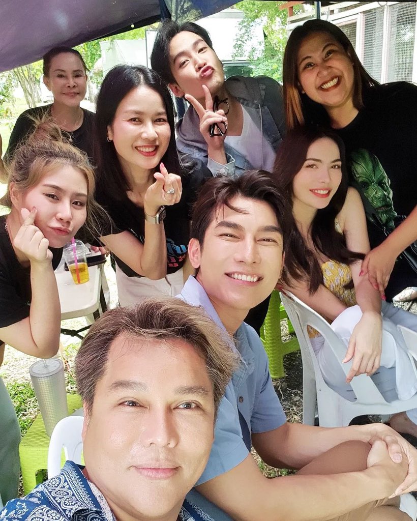 MssTrending's tweet photo. IG : dr.chaihacks789 Update 

อะไรก็ได้ ไม่ว่าแดดหรือฝน สิ่งที่สำคัญ เราต้องมีความสุข บรรยากาศในกองต้องแฮปปี้ 

#มนต์รักลูกทุ่ง๒๕๖๗ 
@MSuppasit  
#MewSuppasit 
#มิวศุภศิษฏ์ https://t.co/gYZXV47isf