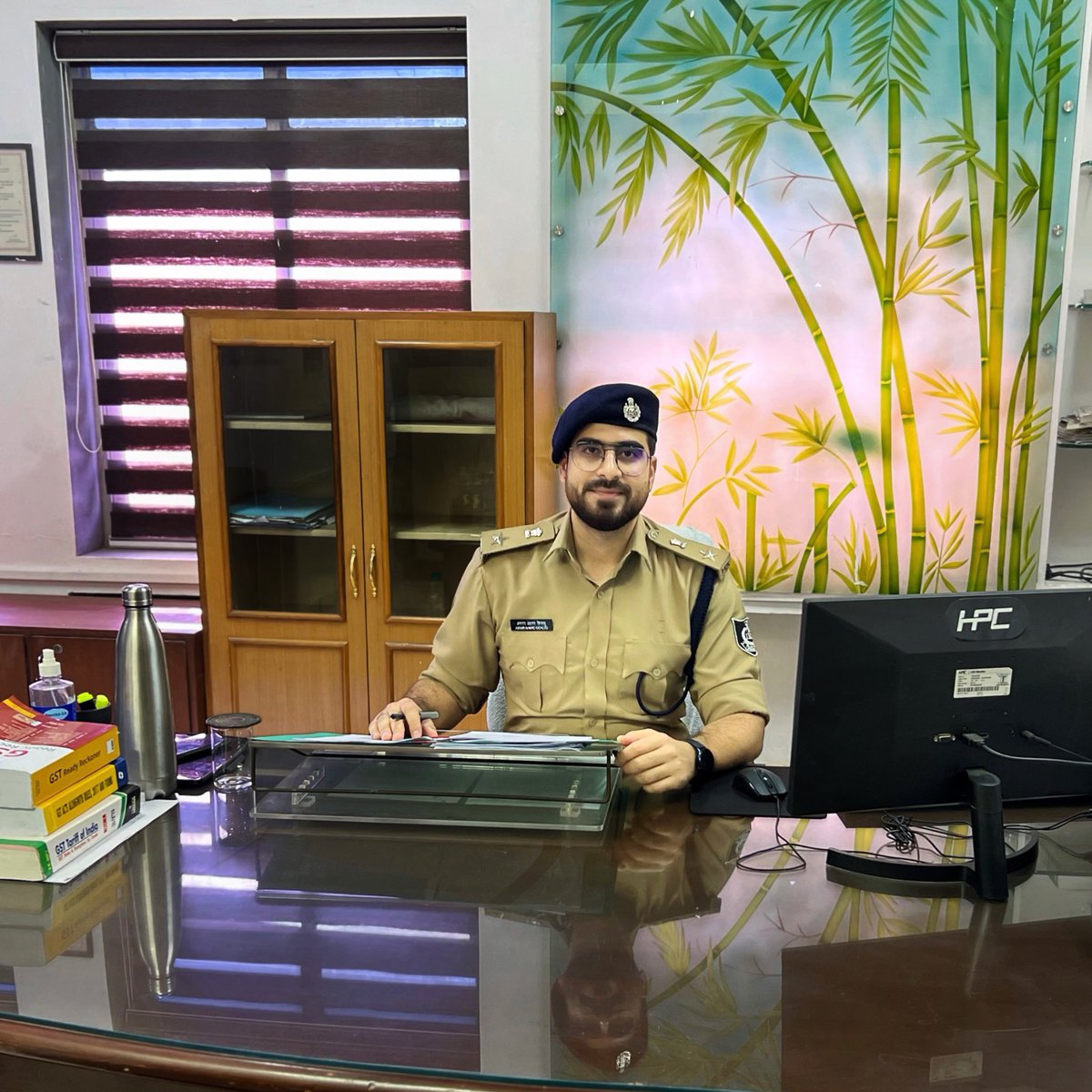 DrAsrarKichloo's tweet image. First independent charge.
Assistant Commissioner, Ahmedabad South.
Culmination of years of patience and effort as well as beginning of a new chapter 😇

#Grateful #IRS #UPSC