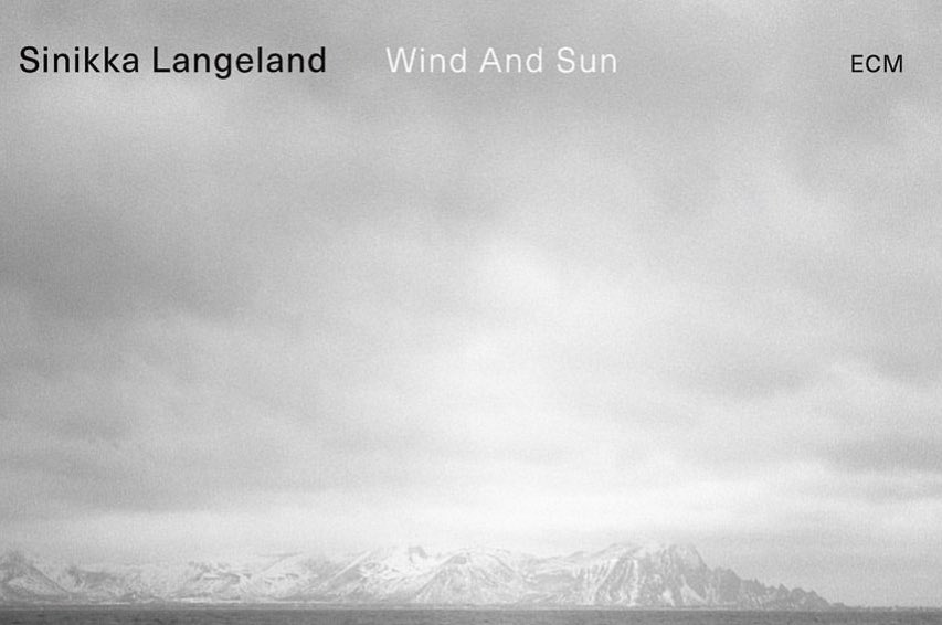 «When the heart is a moon»
På fredag slippes første låt fra kommende album digitalt !