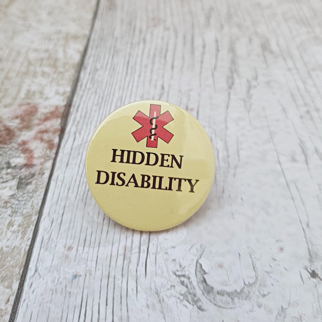 A set of two hidden disability badges what a fab affordable  idea buff.ly/3YrkO6l  #SMILEtt23 #hiddendisability #medicalcondition #invisibleillness #notalldisabilitiesarevisible #chronicillness #disabled #medicalidbadge