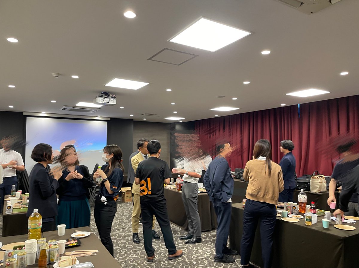 BizRobo's tweet image. 🤖 #デジタルレイバーグランプリ🤖
 九州・沖縄大会、ご登壇、ご参加頂き誠にありがとうございました！！
皆様の熱い想いの発表に感銘を受け、またたくさんのユーザーの皆様とのリアルでの交流は非常に楽しい時間でした☺️

次回は東京・東日本大会です✨
#bizrobo