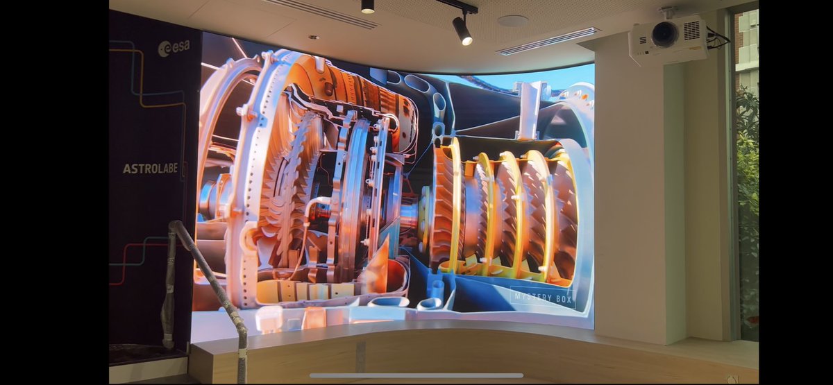 Dynamo LED Displays (💙,🧡) tweet media