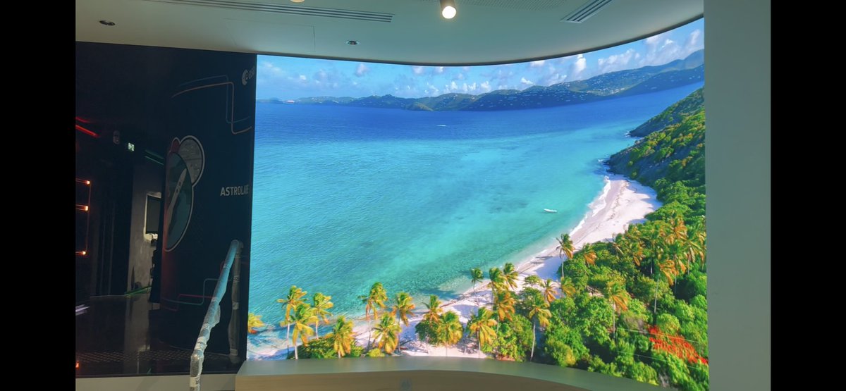 Dynamo LED Displays (💙,🧡) tweet media